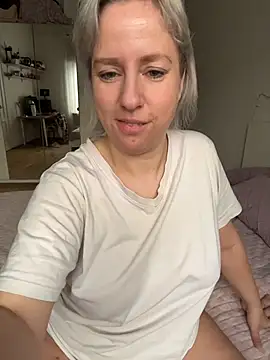 MariaValentine online show from 01-15-26, 06:39