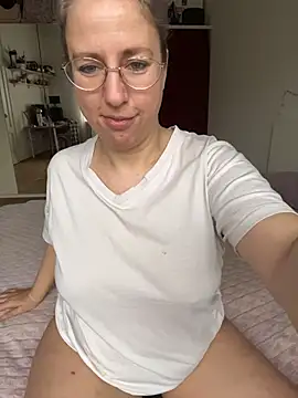 MariaValentine online show from 01-17-26, 07:12