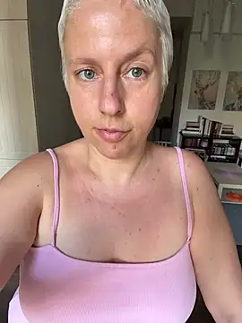 MariaValentine online show from 07-23-26, 02:57