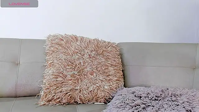 DahianaLincoln online show from 10-29-25, 10:09