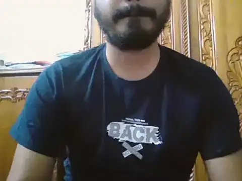 Snapshot of desiboyasif chatting on 01-01-25, 03:46 desiboyasif online show from 01-01-25, 03:46