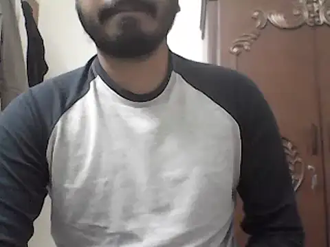 Snapshot of desiboyasif chatting on 12-18-24, 08:25 desiboyasif online show from 12-18-24, 08:25