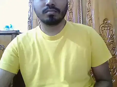 Snapshot of desiboyasif chatting on 10-10-25, 05:25 desiboyasif online show from 10-10-25, 05:25