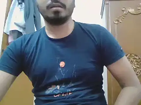 Snapshot of desiboyasif chatting on 10-14-25, 06:52 desiboyasif online show from 10-14-25, 06:52