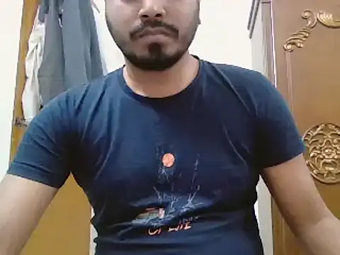 Snapshot of desiboyasif chatting on 10-15-25, 08:06 desiboyasif online show from 10-15-25, 08:06