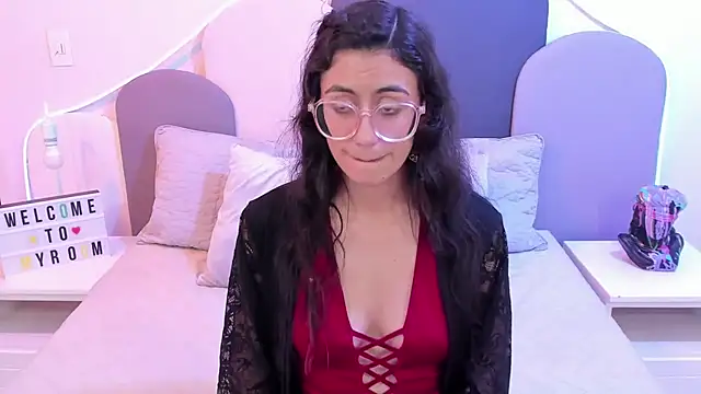 SophieGomez22 online show from 03-21-25, 05:56