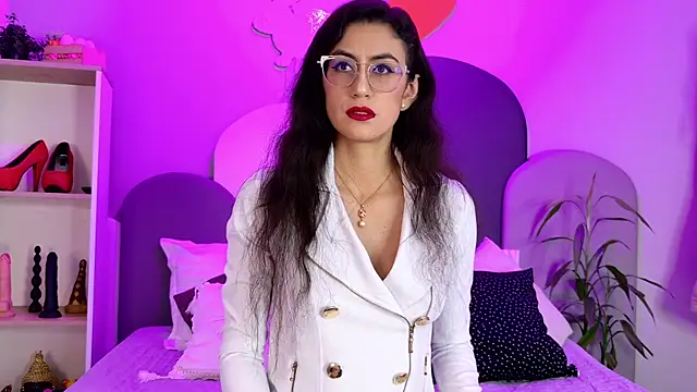Snapshot of SophieGomez22 chatting on 04-19-26, 11:11 SophieGomez22 online show from 04-19-26, 11:11