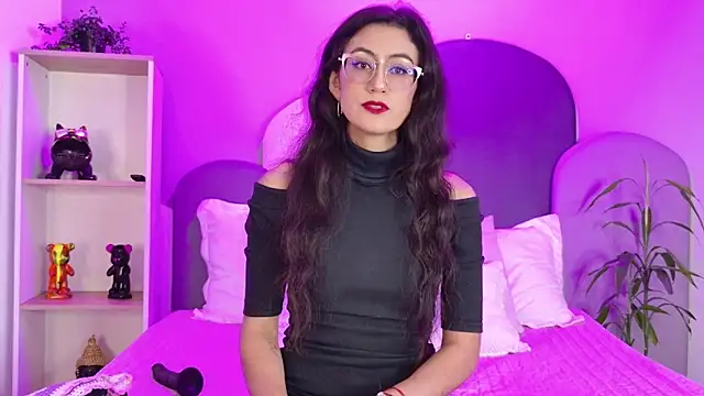 SophieGomez22 online show from 04-16-26, 11:33