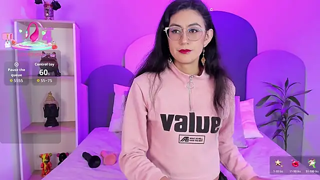 SophieGomez22 online show from 10-19-25, 11:13