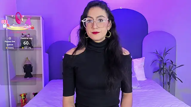 SophieGomez22 online show from 09-28-25, 11:28