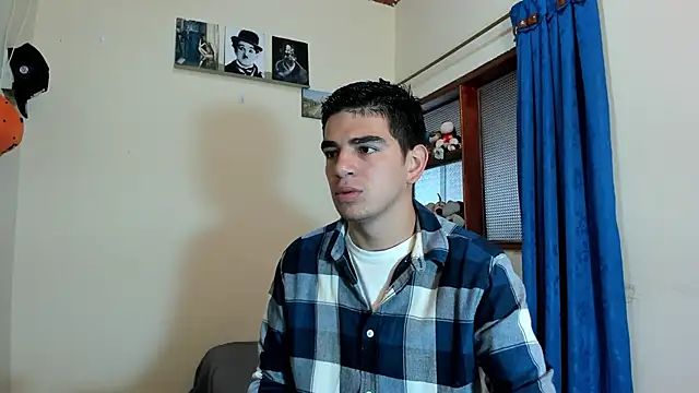 Snapshot of Ares_Johnson chatting on 02-23-25, 04:13 Ares Johnson online show from 02-23-25, 04:13