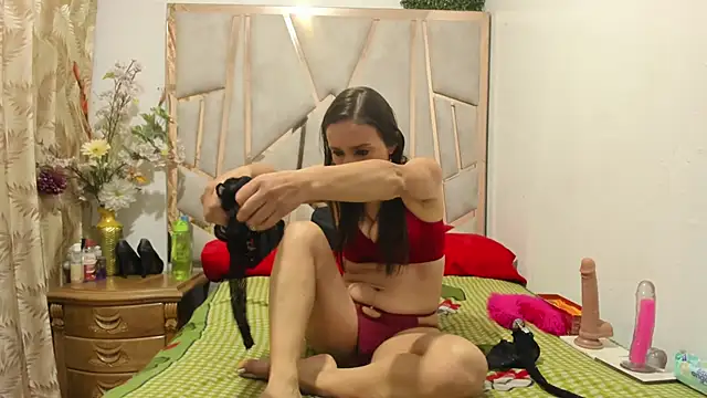 daniela casallas  online show from 06-16-26, 11:32