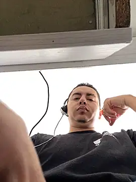 DanielGomez9 online show from 02-10-25, 02:05