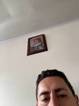 DanielGomez9 online show from 03-09-25, 08:21