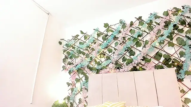 LexiiBloom online show from 10-02-25, 10:29