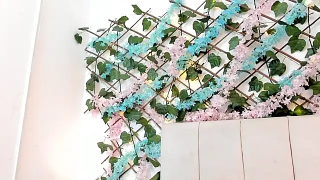 LexiiBloom online show from 10-10-25, 10:38