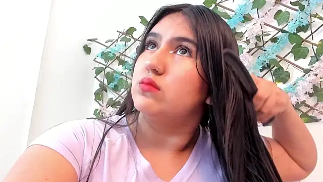 LexiiBloom online show from 10-16-25, 10:34