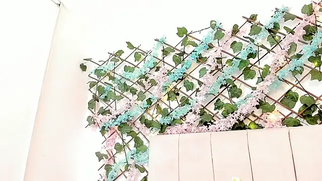 LexiiBloom online show from 10-05-25, 10:39