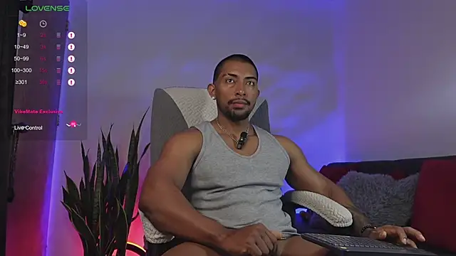 Couple muscle1 online show from 04-16-26, 11:22