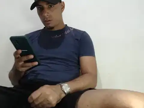 Snapshot of bonehur chatting on 02-23-25, 10:31 bonehur online show from 02-23-25, 10:31