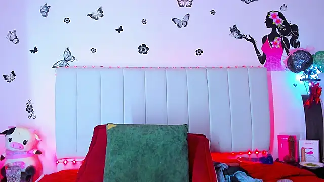 caro lyne  online show from 03-25-26, 05:12