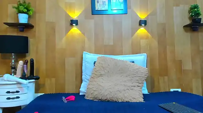 Snapshot of marianaa90 chatting on 03-12-25, 07:25 marianaa90 online show from 03-12-25, 07:25