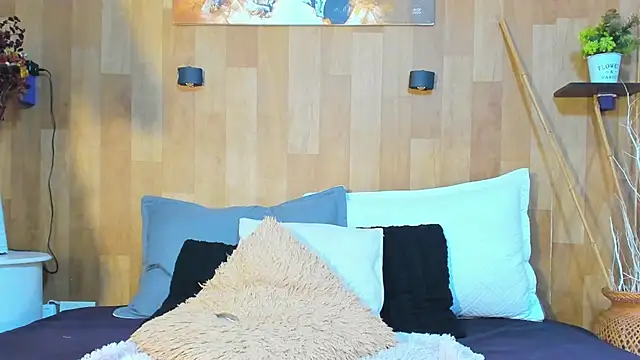 Snapshot of marianaa90 chatting on 02-25-26, 01:55 marianaa90 online show from 02-25-26, 01:55