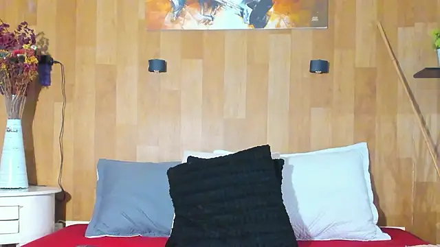 Snapshot of marianaa90 chatting on 02-07-26, 11:51 marianaa90 online show from 02-07-26, 11:51