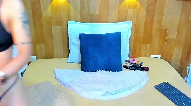 Snapshot of marianaa90 chatting on 02-25-25, 03:31 marianaa90 online show from 02-25-25, 03:31