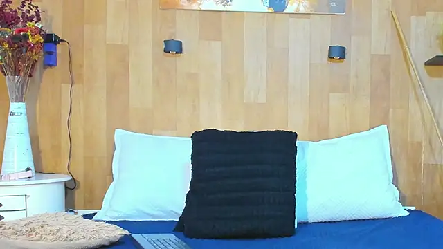 Snapshot of marianaa90 chatting on 02-05-26, 04:14 marianaa90 online show from 02-05-26, 04:14