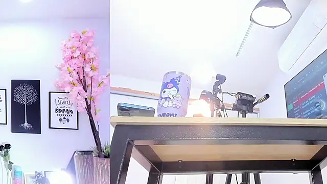 Siouxsie cenobite online show from 11-12-25, 11:36