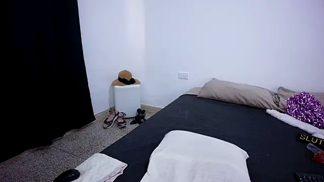 Andreabigboobs23 online show from 01-06-26, 06:23