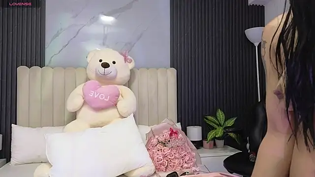 Madiee Rhea online show from 06-20-26, 08:47