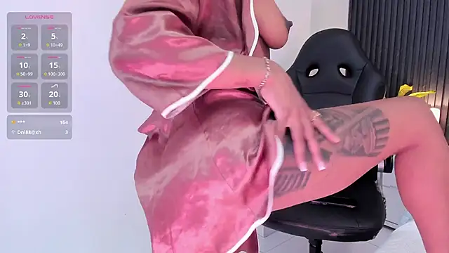 Madiee Rhea online show from 02-07-26, 07:38