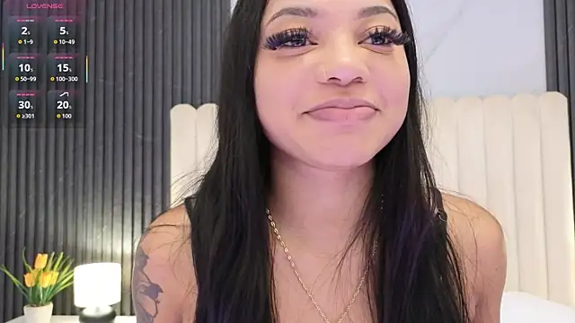 Madiee Rhea online show from 04-11-26, 07:50