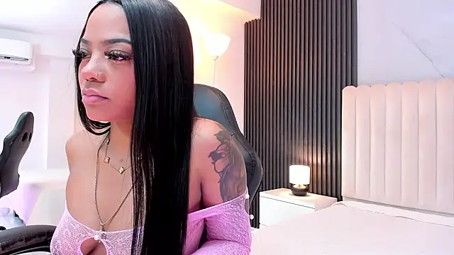 Madiee Rhea online show from 02-02-26, 07:35