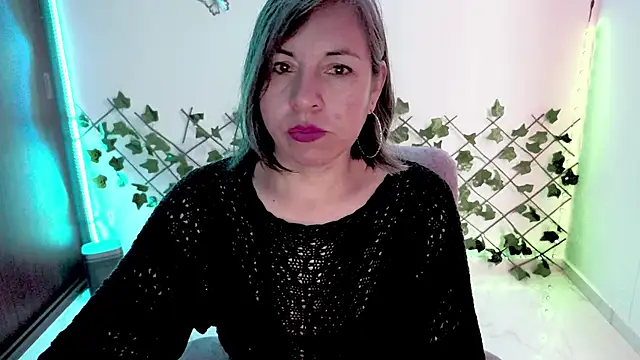 Lady breaks hearts online show from 02-19-26, 12:35