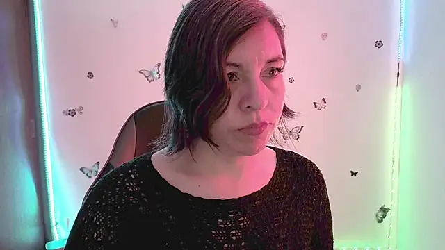 Lady breaks hearts online show from 03-03-26, 12:34