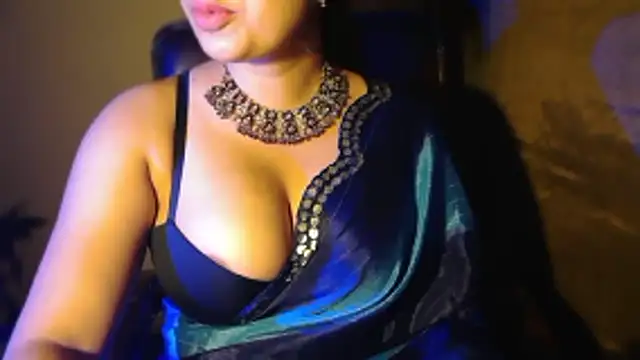 urvashihott online show from 01-17-26, 05:38