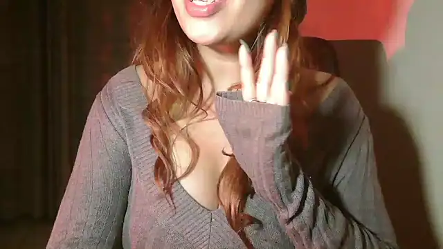 Snapshot of urvashihott chatting on 01-06-25, 01:41 urvashihott online show from 01-06-25, 01:41