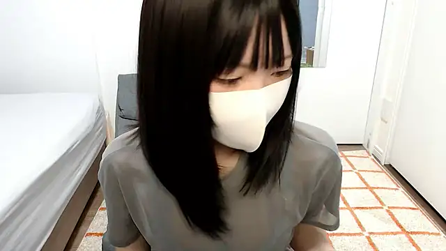  mi tsu ki  online show from 12-29-24, 08:44