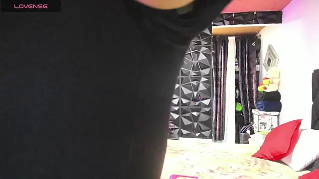 charlottemeyerr online show from 09-20-25, 10:04