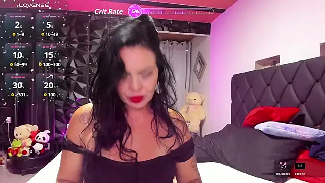 charlottemeyerr online show from 10-31-25, 03:25