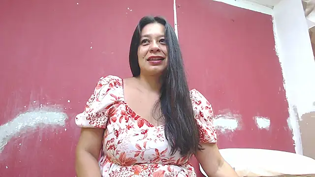Snapshot of MiaCallie chatting on 10-16-25, 07:11 MiaCallie online show from 10-16-25, 07:11