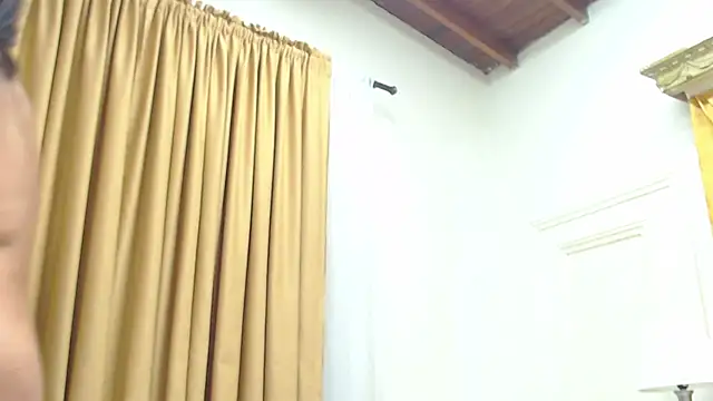 Snapshot of MiaCallie chatting on 03-02-25, 07:52 MiaCallie online show from 03-02-25, 07:52