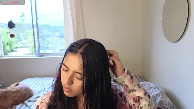 Snapshot of ViolettaSummer chatting on 11-16-25, 08:57 ViolettaSummer online show from 11-16-25, 08:57