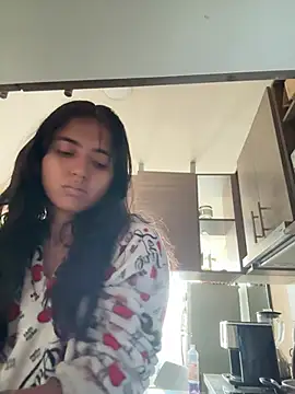 Snapshot of ViolettaSummer chatting on 05-18-26, 05:07 ViolettaSummer online show from 05-18-26, 05:07