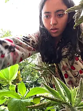 Snapshot of ViolettaSummer chatting on 01-12-26, 01:07 ViolettaSummer online show from 01-12-26, 01:07