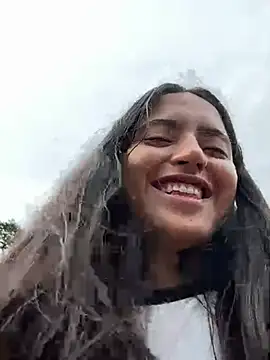 Snapshot of ViolettaSummer chatting on 02-14-26, 09:04 ViolettaSummer online show from 02-14-26, 09:04