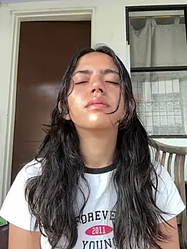 Snapshot of ViolettaSummer chatting on 02-15-26, 12:59 ViolettaSummer online show from 02-15-26, 12:59